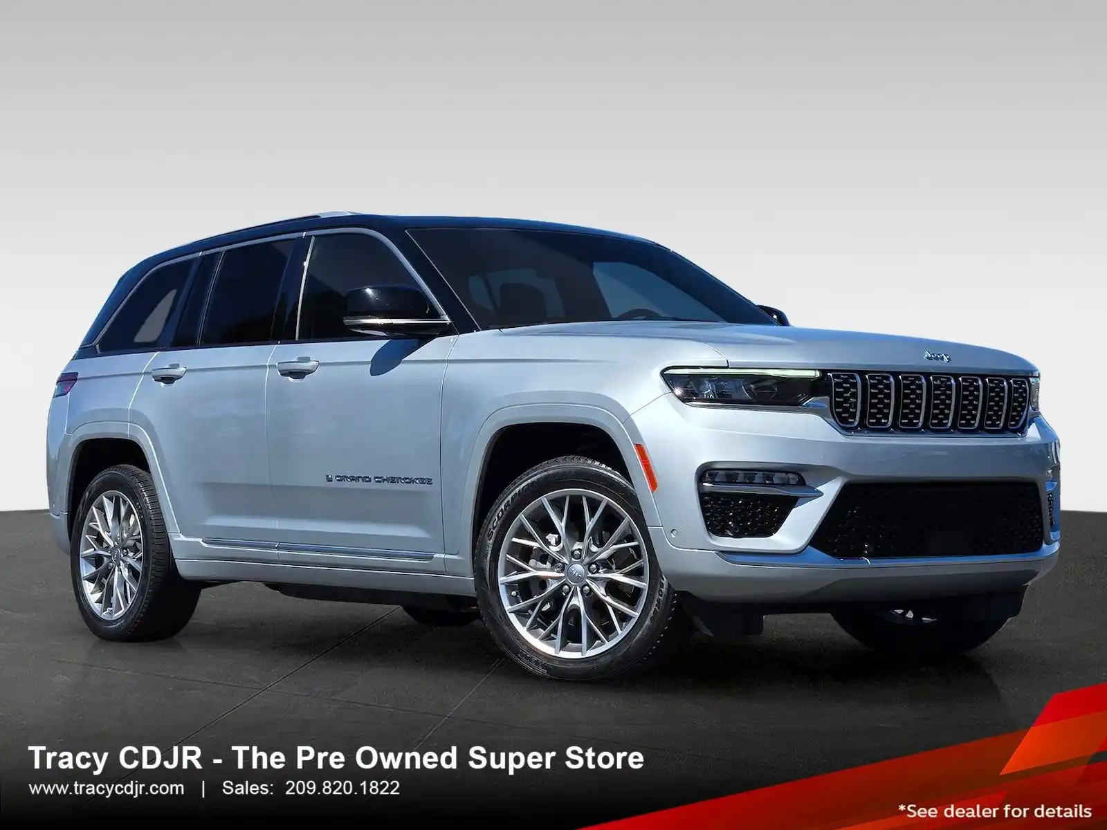 2023 Jeep Grand Cherokee Summit 4xe 4x4's photo