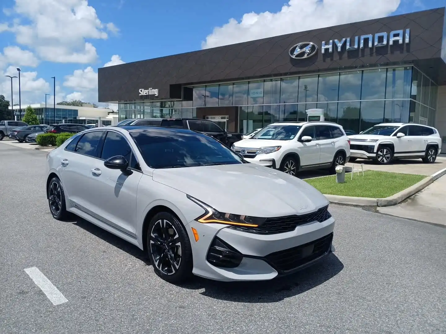 2023 Kia Optima GT-Line FWD's photo