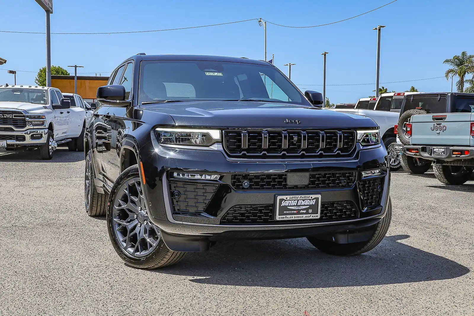 2026 Jeep Grand Cherokee Summit 4WD's photo