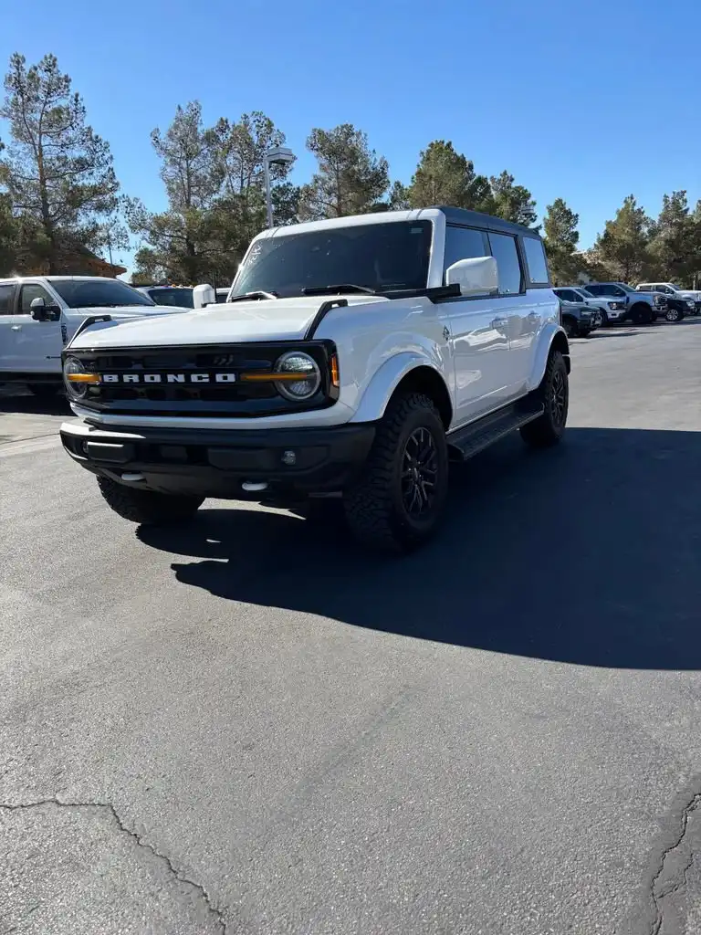 2025 Ford Bronco Outer Banks 4x4's photo