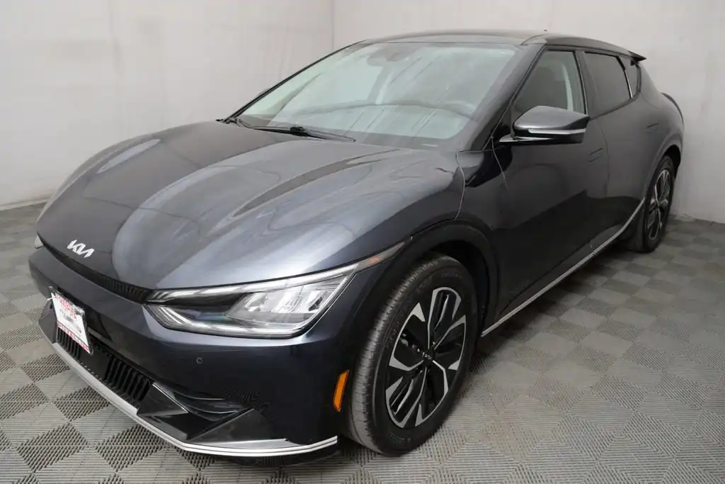 2023 Kia EV6 Wind AWD's photo