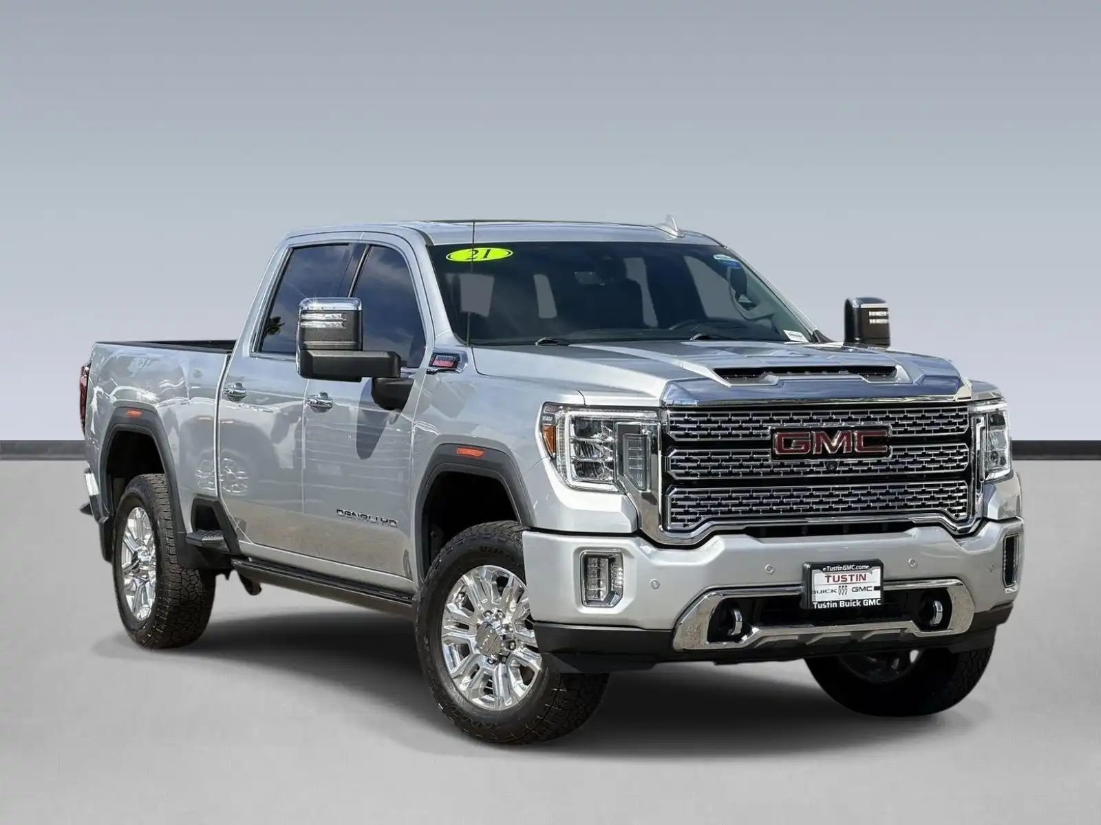 2021 GMC Sierra 4WD Crew Cab Standard Box Denali's photo