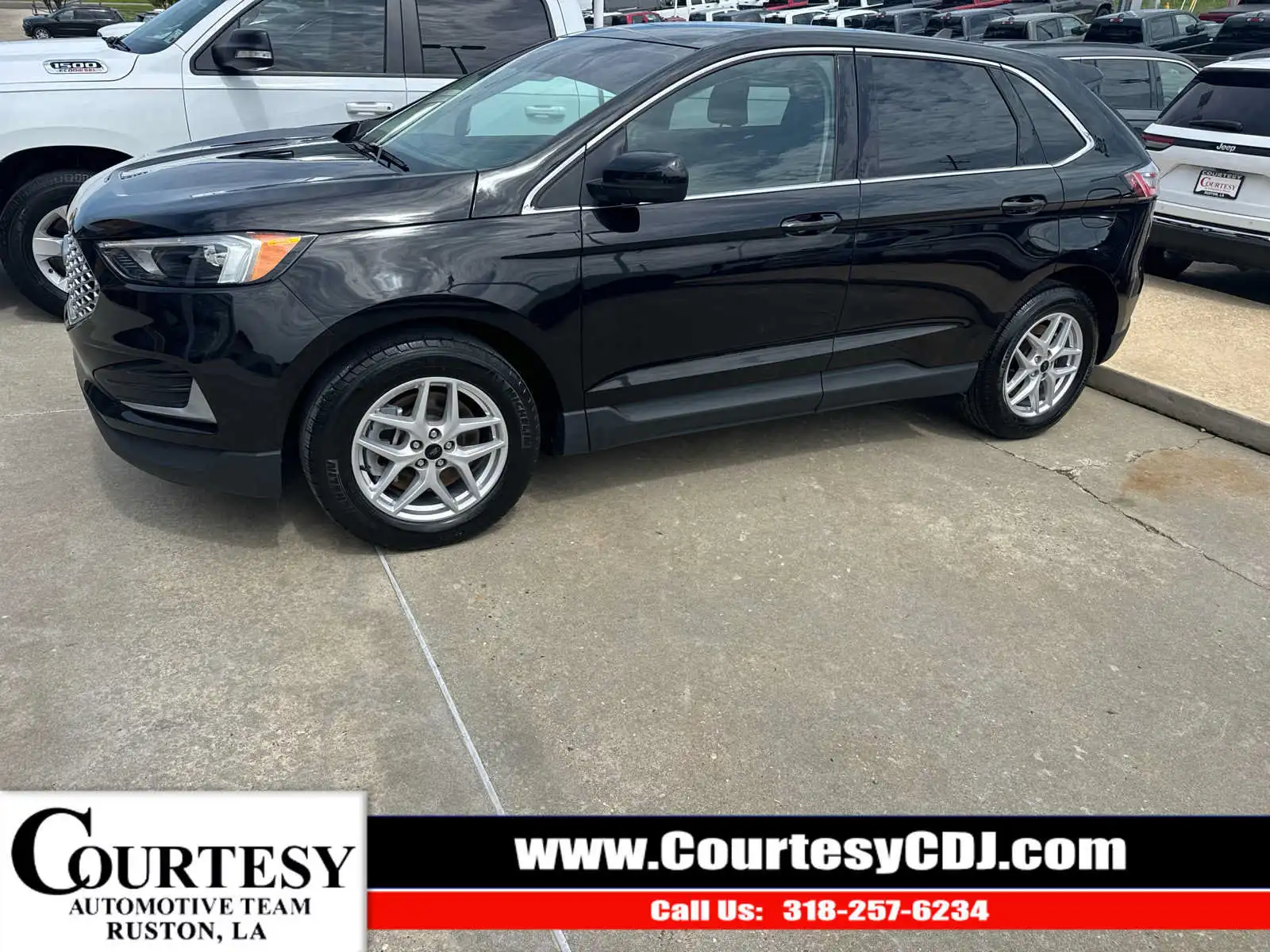 2024 Ford Edge ST-Line AWD's photo