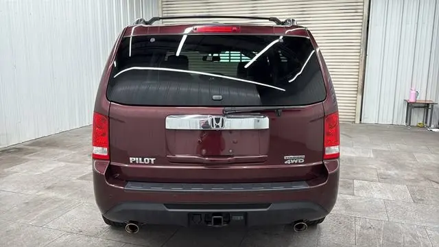2015 Honda Pilot 4WD Touring w/RES & Navigation photo 5