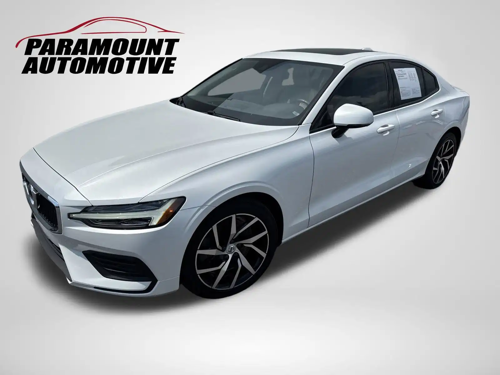 2020 Volvo S60 T6 Momentum AWD's photo