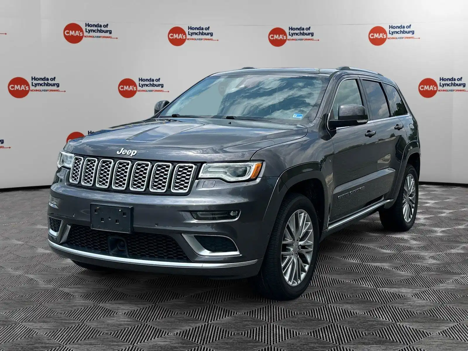 2018 Jeep Grand Cherokee Summit 4WD's photo