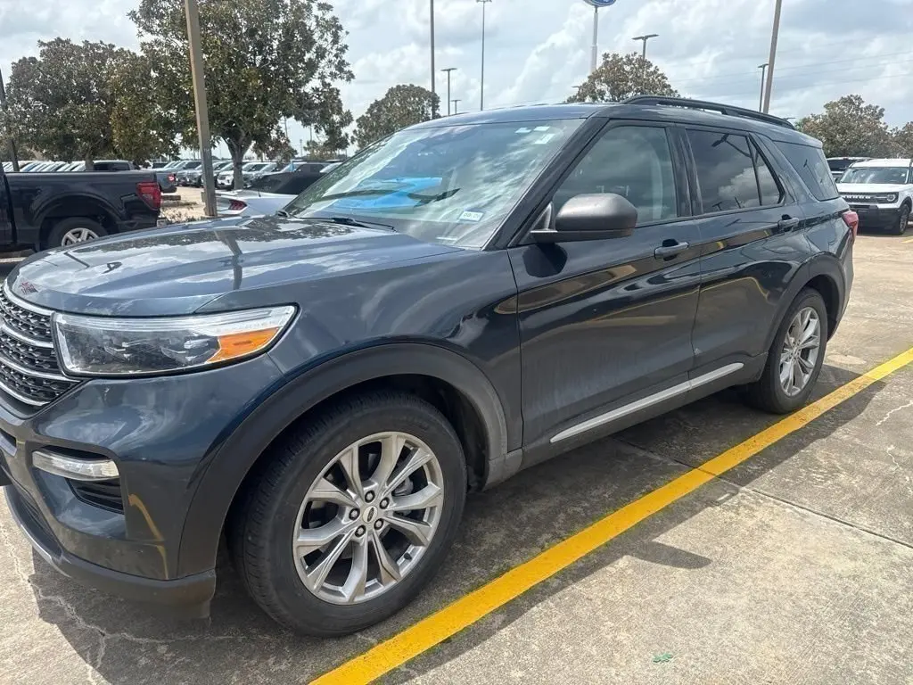 Vehicle Image 1