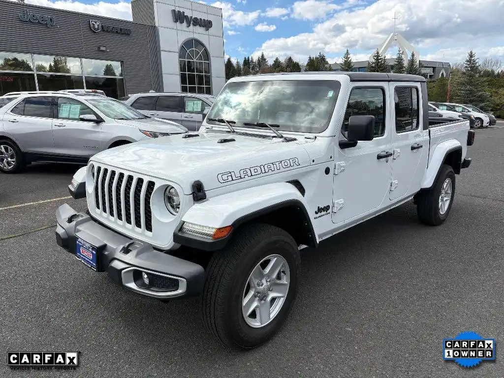 2022 Jeep Gladiator Sport S's photo