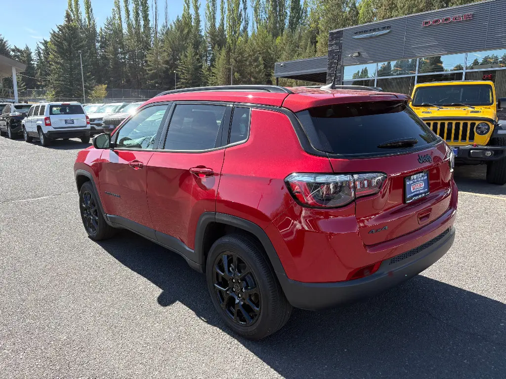 2026 Jeep Compass Altitude Special Edition 4WD photo 3