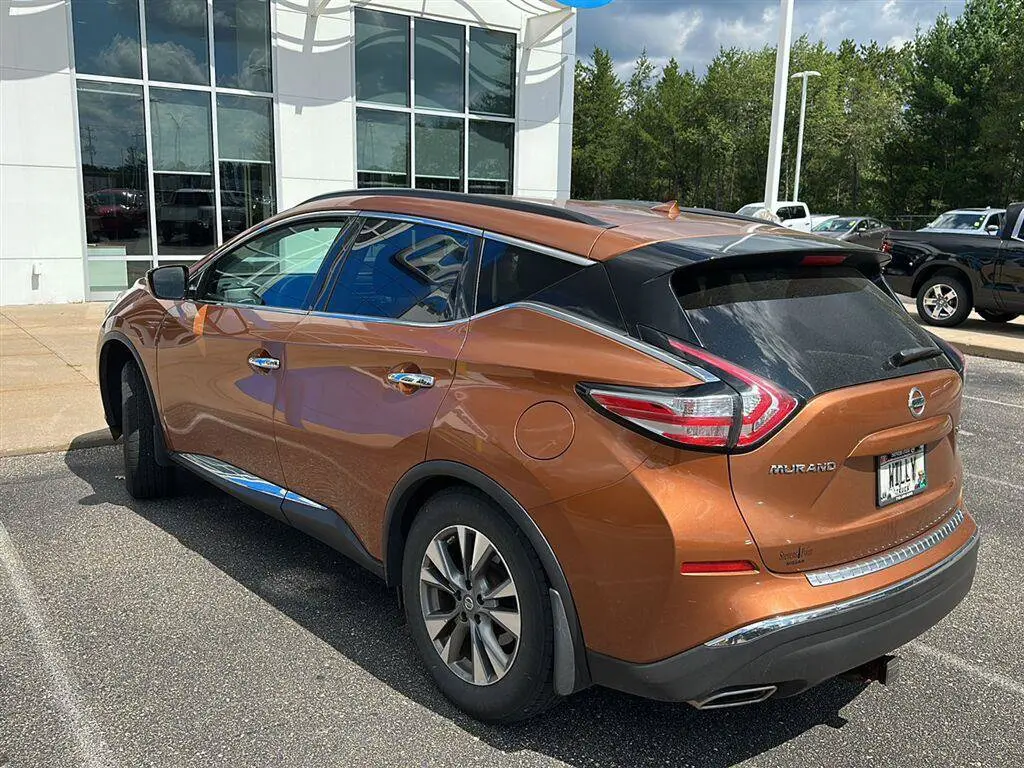 2015 Nissan Murano SV AWD photo 3