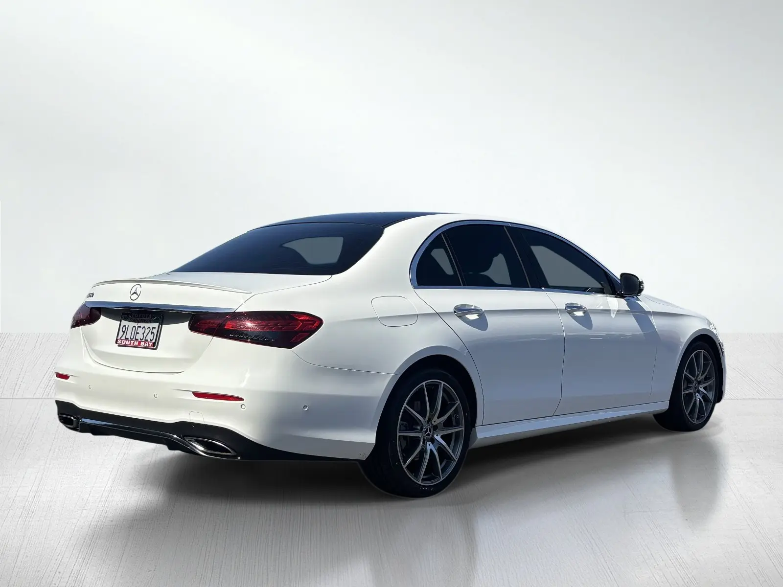 2023 Mercedes-Benz E-Class E350 photo 3