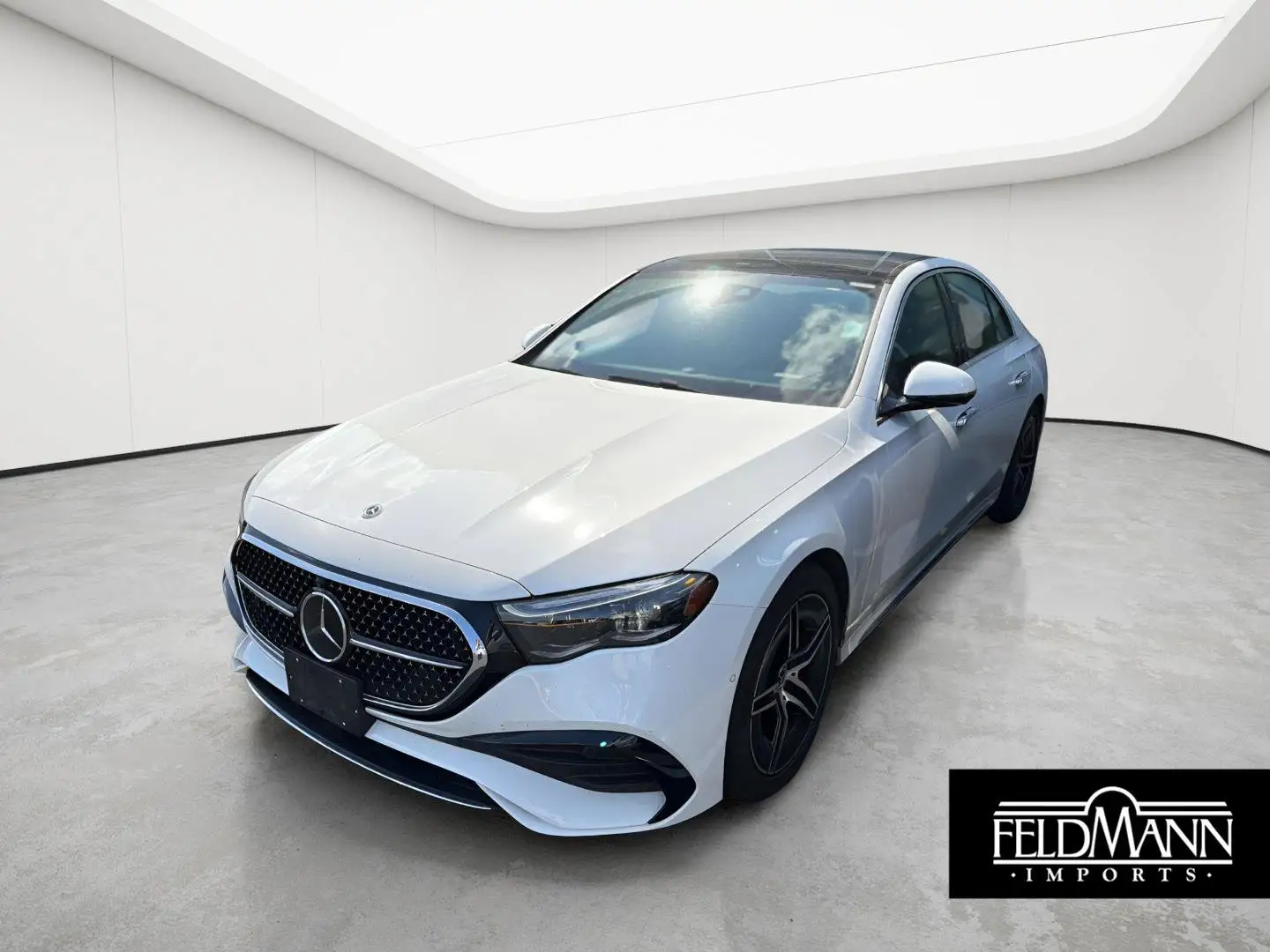 2025 Mercedes-Benz E-Class E350 4MATIC photo 1
