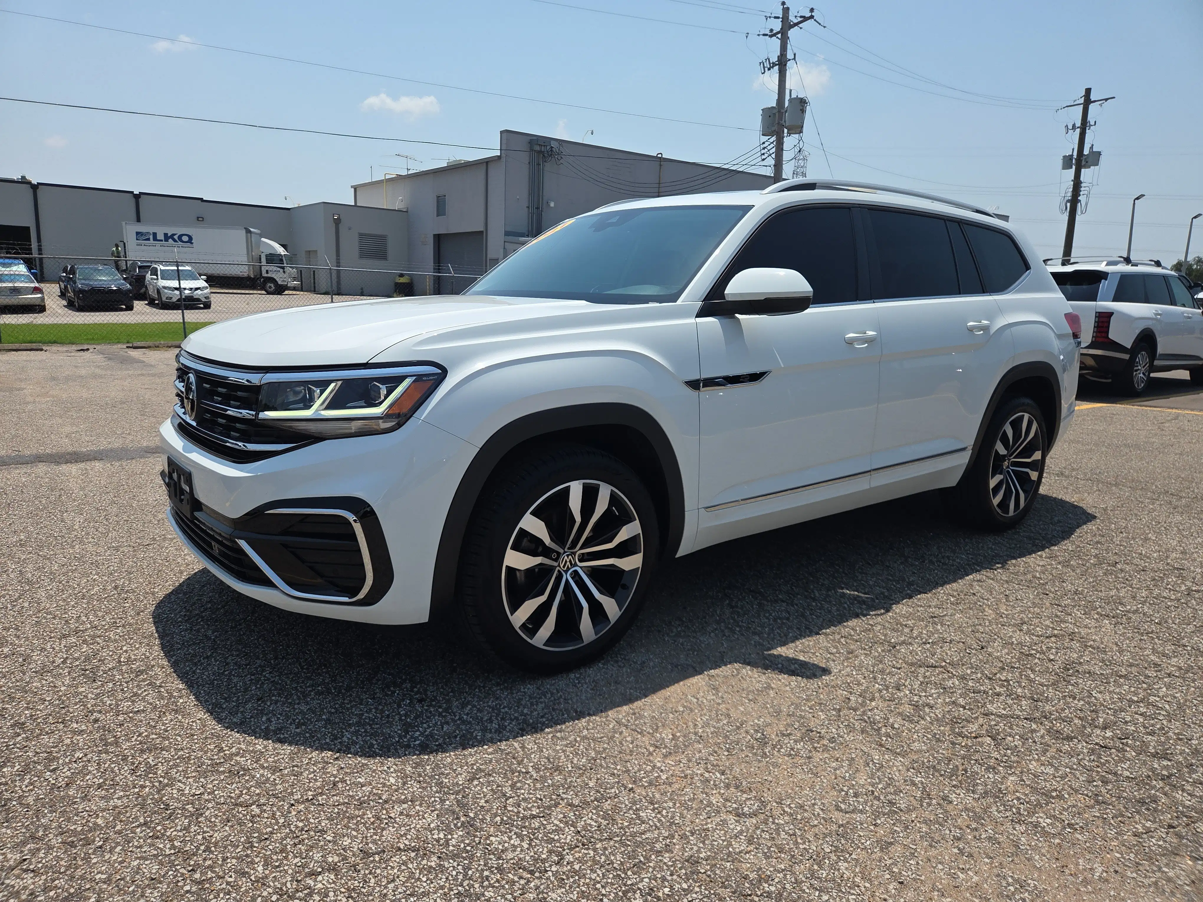 2021 Volkswagen Atlas 3.6L SEL R-Line 4MOTION's photo