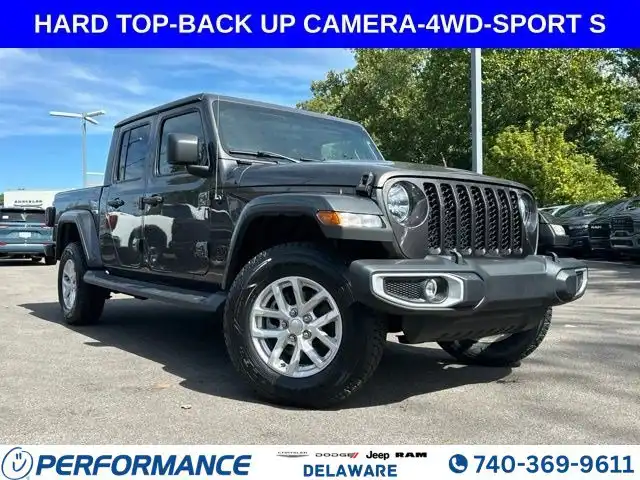 2023 Jeep Gladiator Sport S's photo