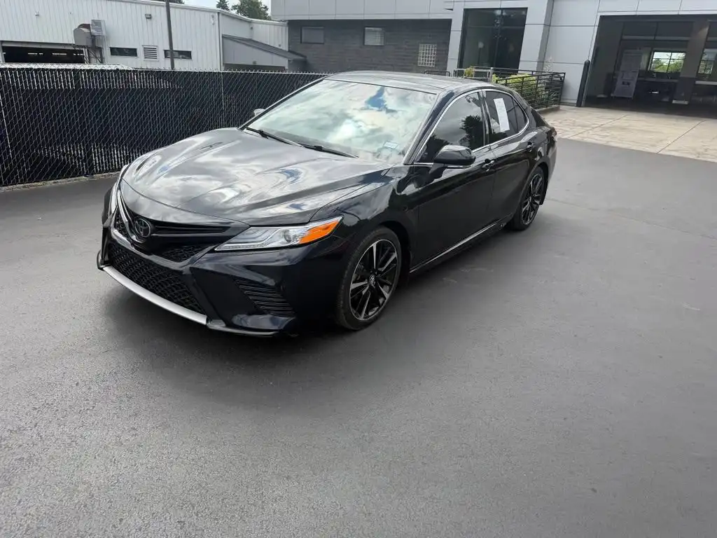 2020 Toyota Camry 2.5 Auto XSE's photo