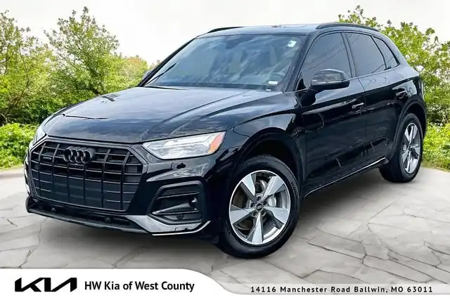 2024 Audi Q5 40 Premium Plus's photo