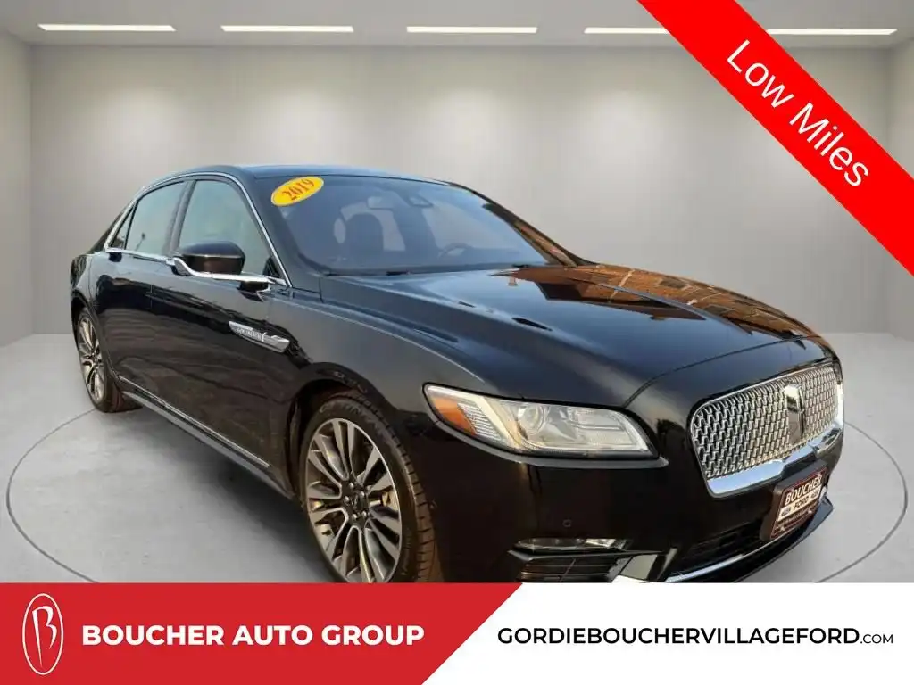 2019 Lincoln Continental Reserve AWD's photo