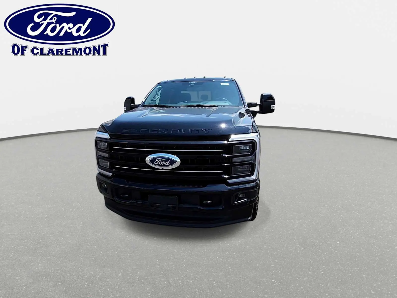 2026 Ford F-250 Platinum 4WD CrewCab 6-3/4' Box photo 3