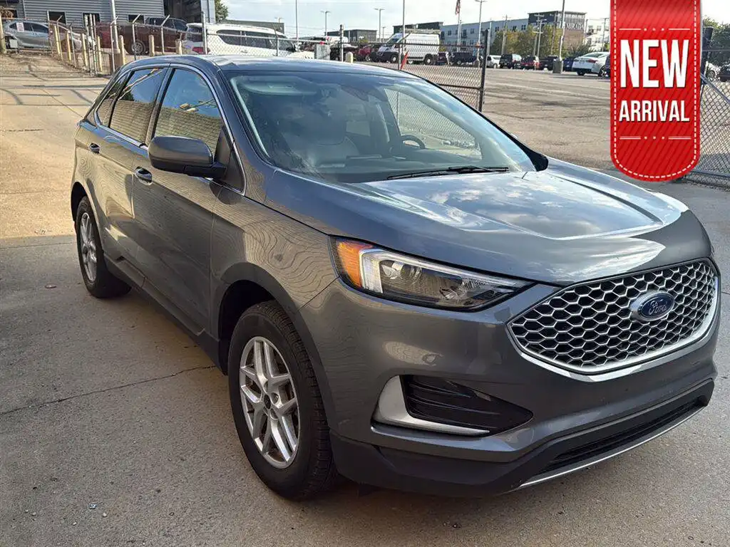 2024 Ford Edge SEL AWD's photo