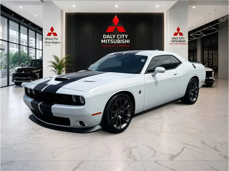 2022 Dodge Challenger R/T Scat Pack's photo