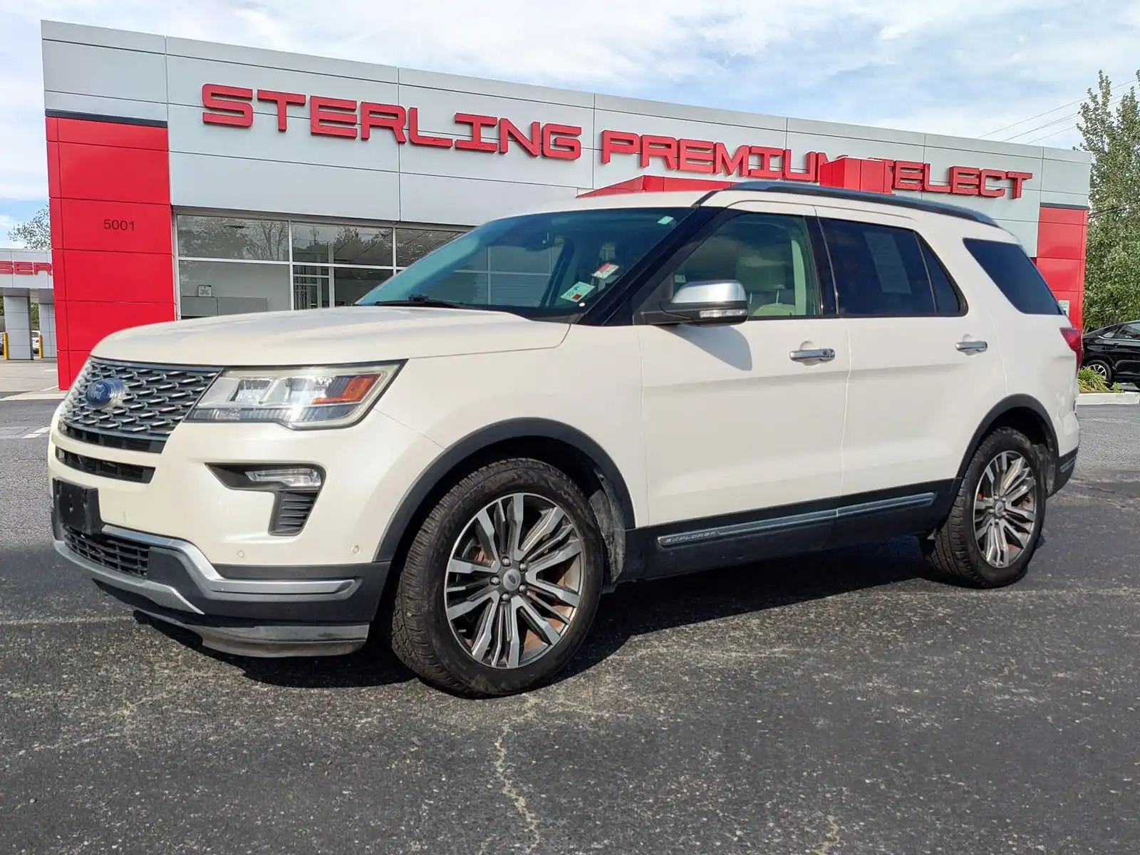 2018 Ford Explorer Platinum 4WD's photo