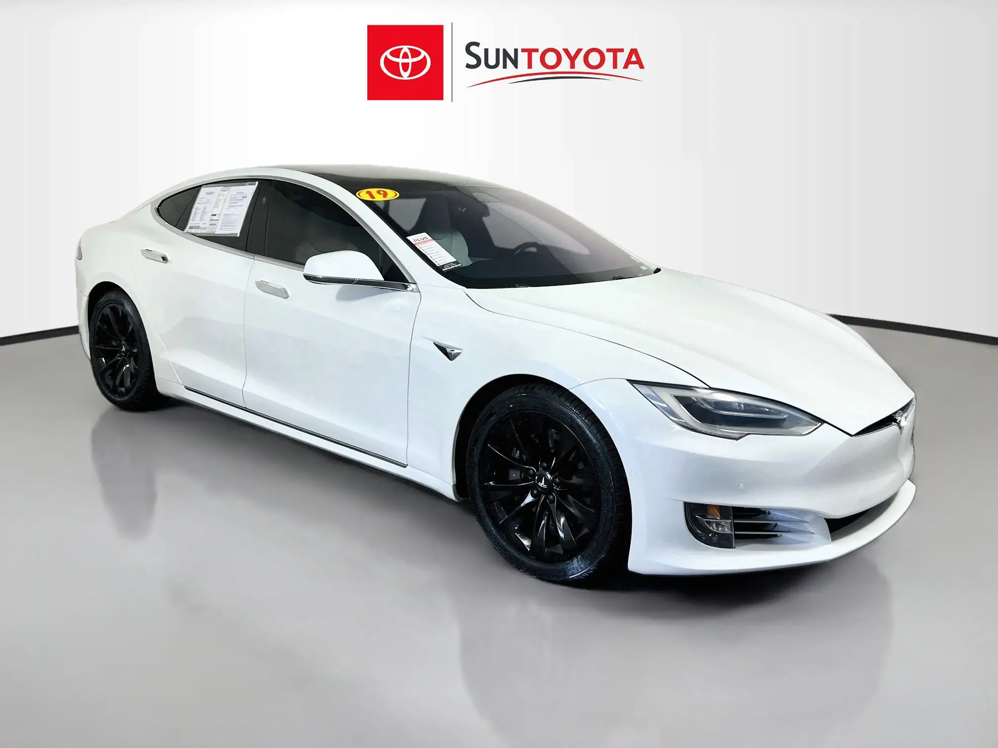 2019 Tesla Model S Long Range photo 1
