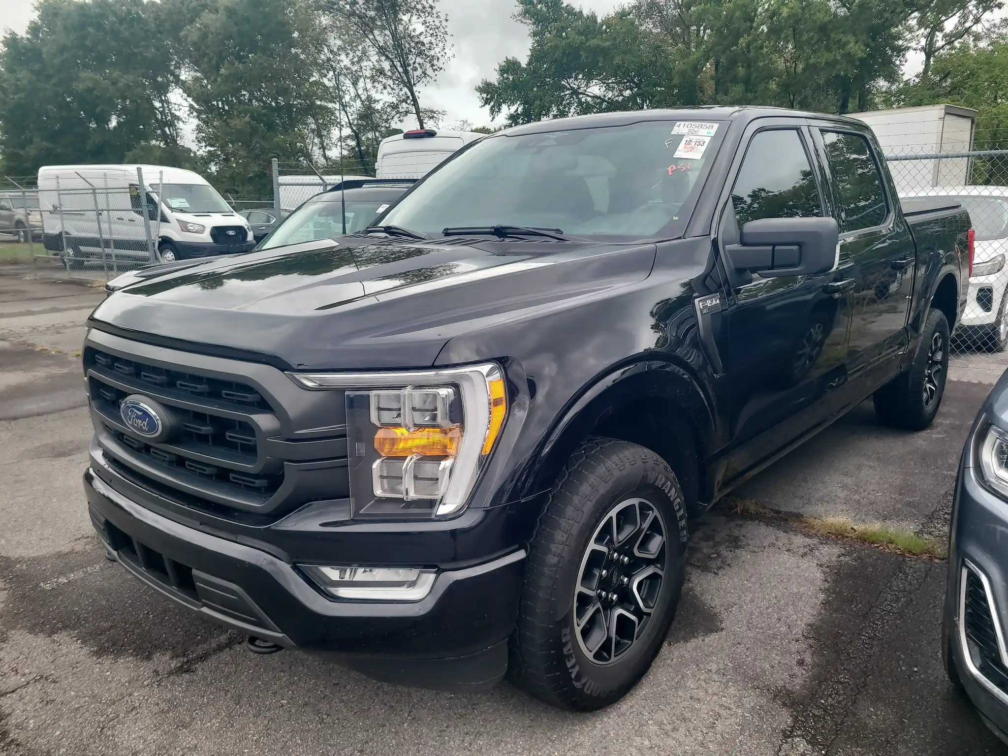 2023 Ford F-150 XLT 4WD SuperCrew 5-1/2' Box's photo