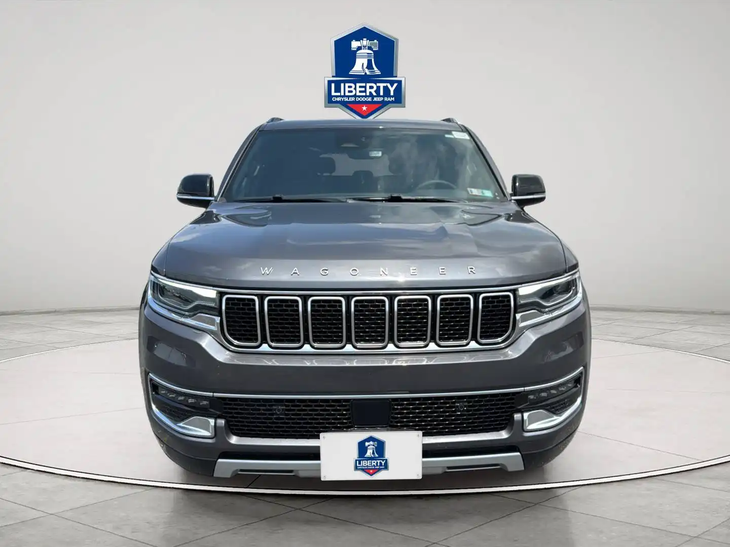 2024 Jeep Wagoneer L Series II 4WD's photo
