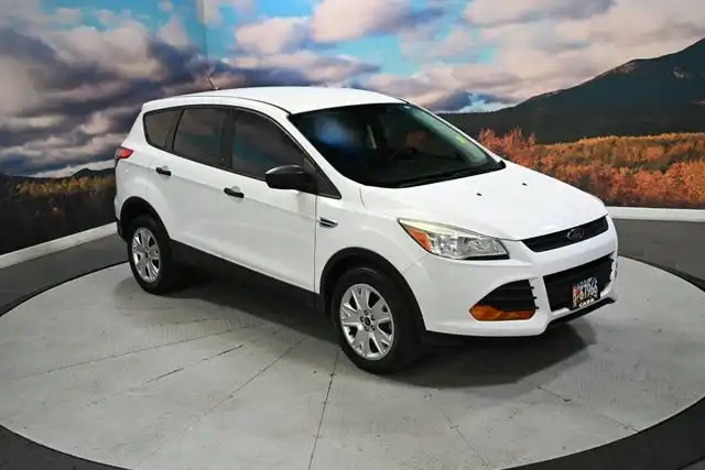 2013 Ford Escape S's photo