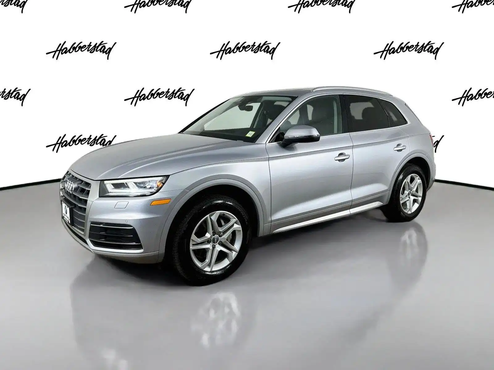 2018 Audi Q5 2.0T quattro S tronic Premium Plus's photo