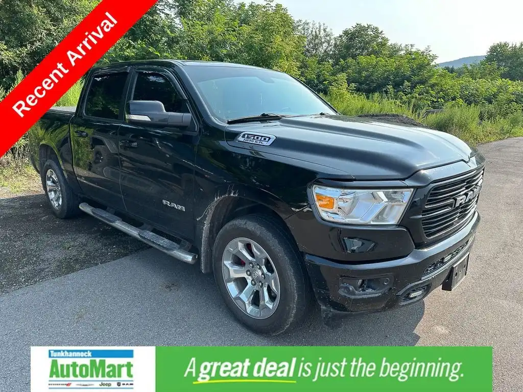 2021 RAM 1500 Big Horn/Lone Star 4x4 Crew Cab 5'7's photo