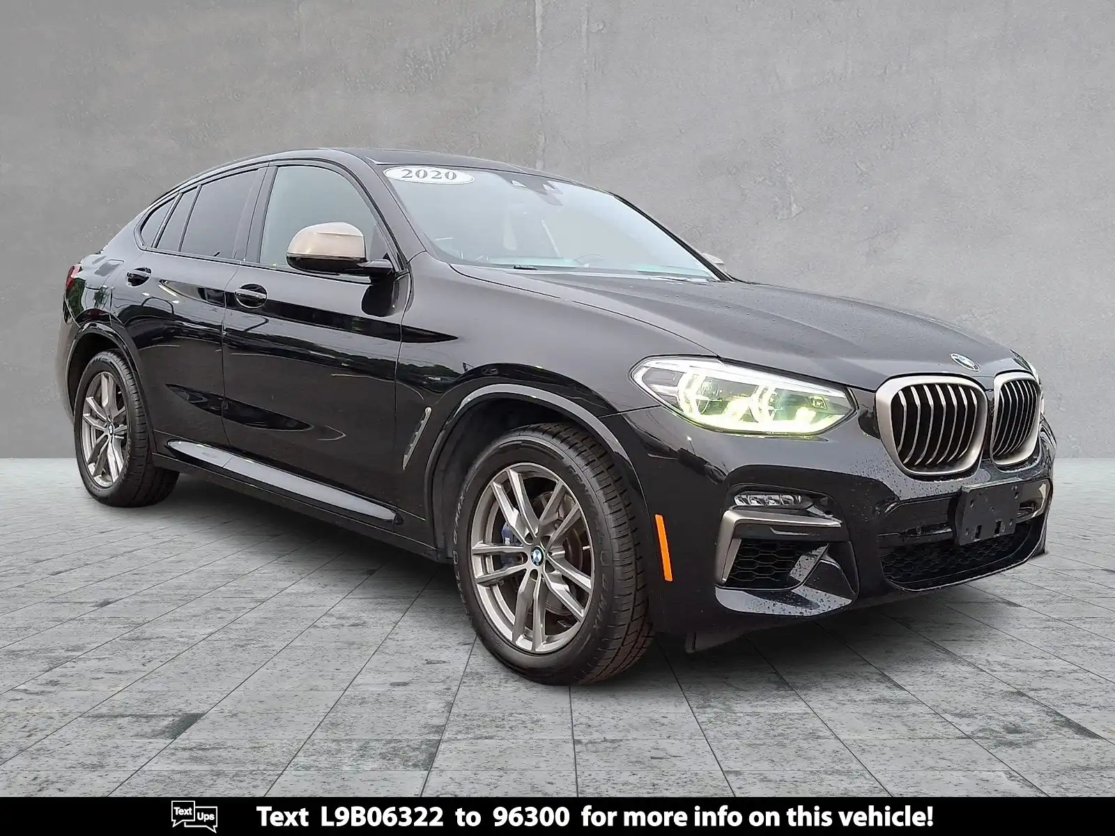 2020 BMW X4 M40i's photo