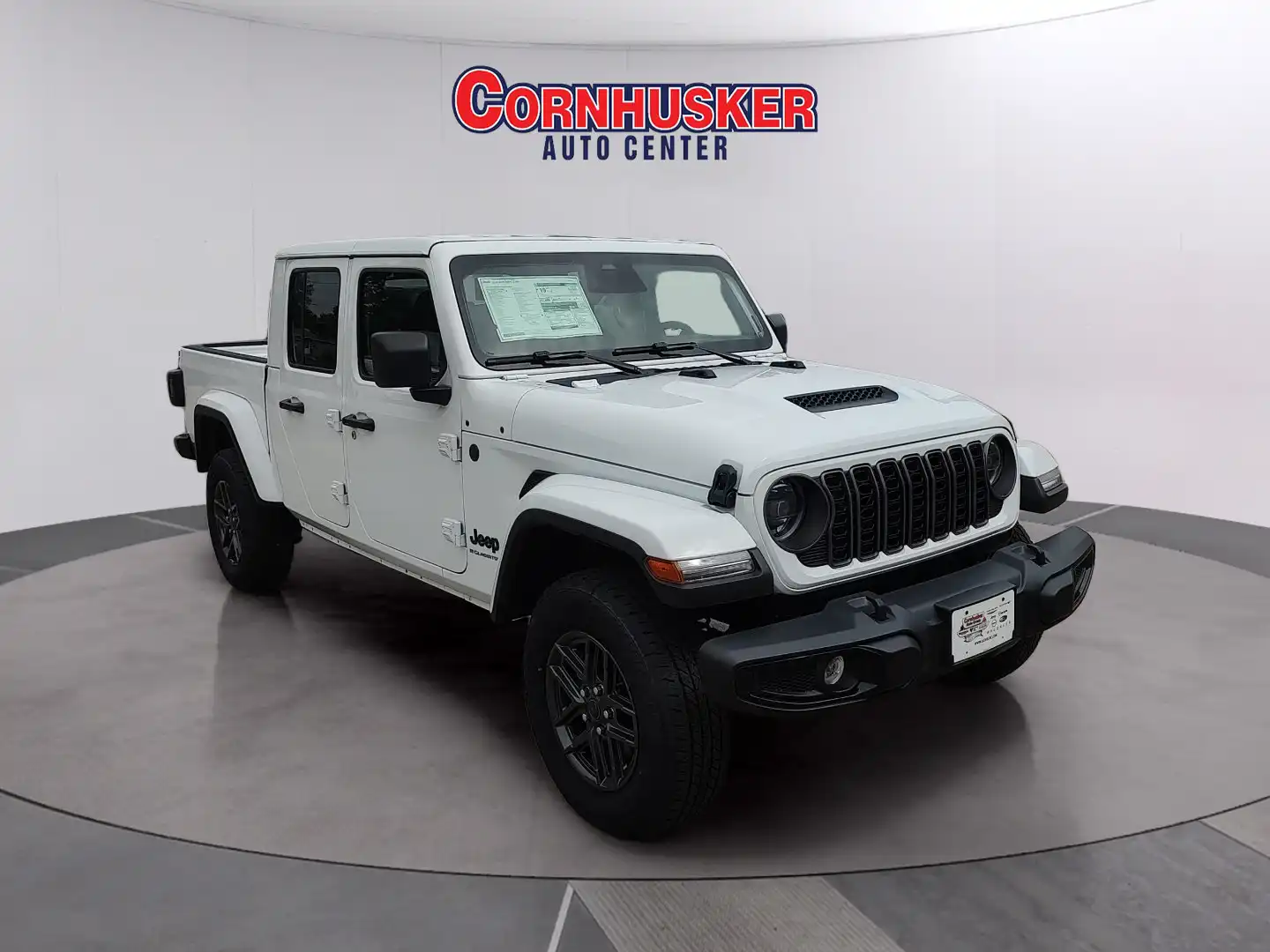 2026 Jeep Gladiator Sport S Auto's photo