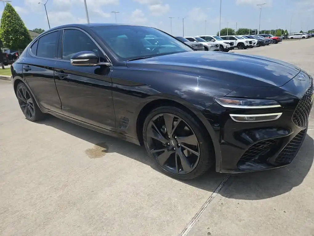 2023 Genesis G70 2.0T Standard's photo