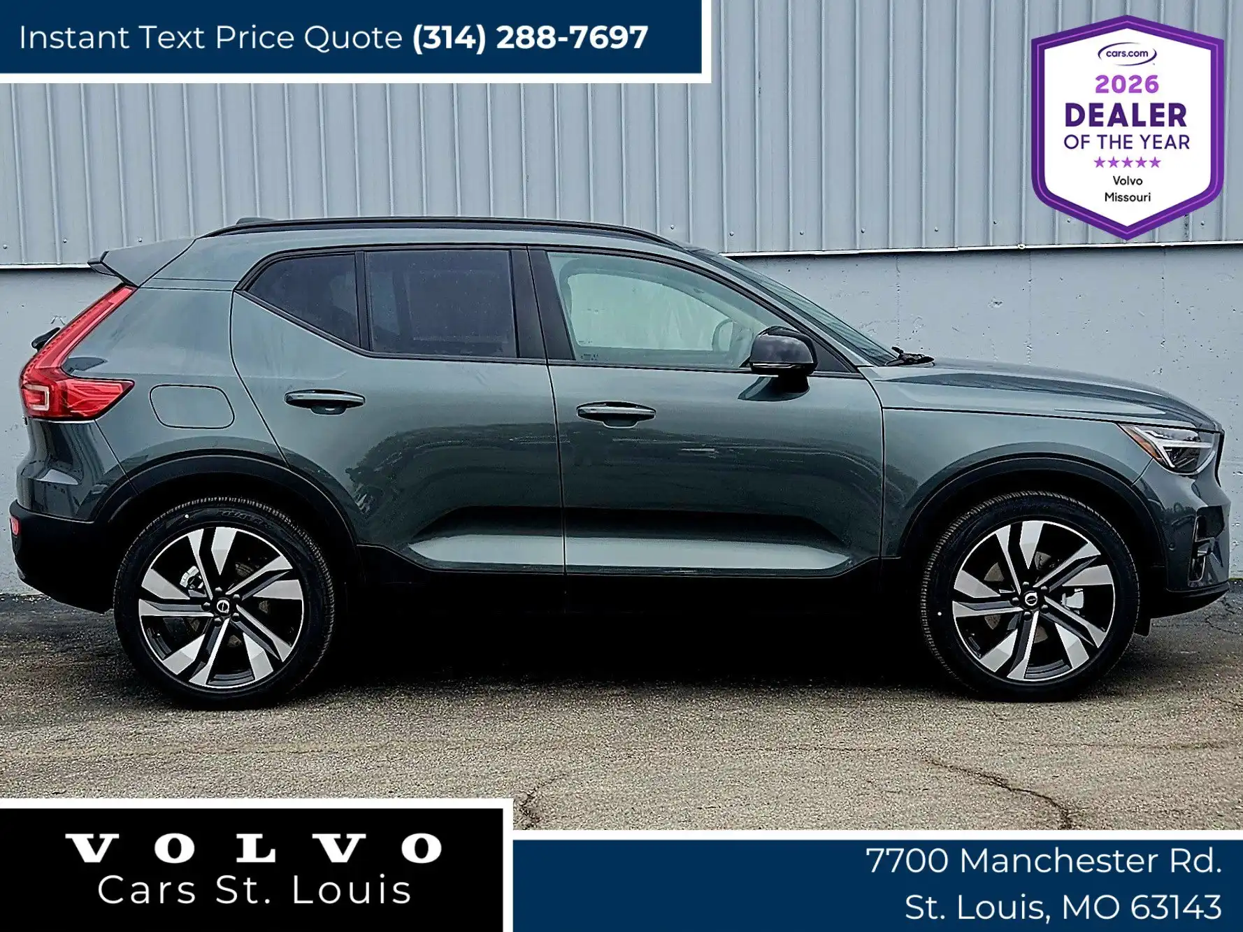 2026 Volvo XC40 B5 Ultra Dark AWD's photo