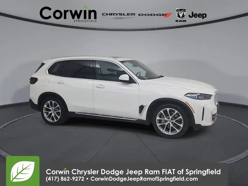 2025 BMW X5 xDrive50e's photo