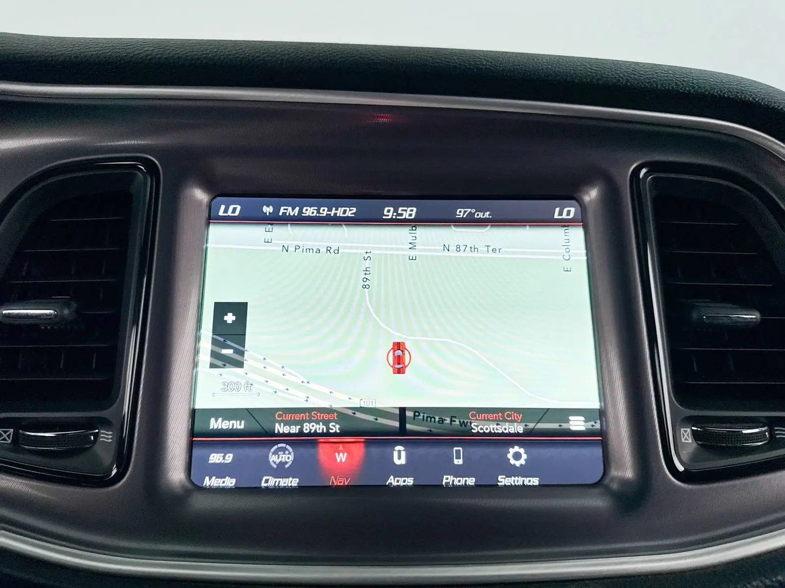 2020 Dodge Challenger SXT Auto photo 4