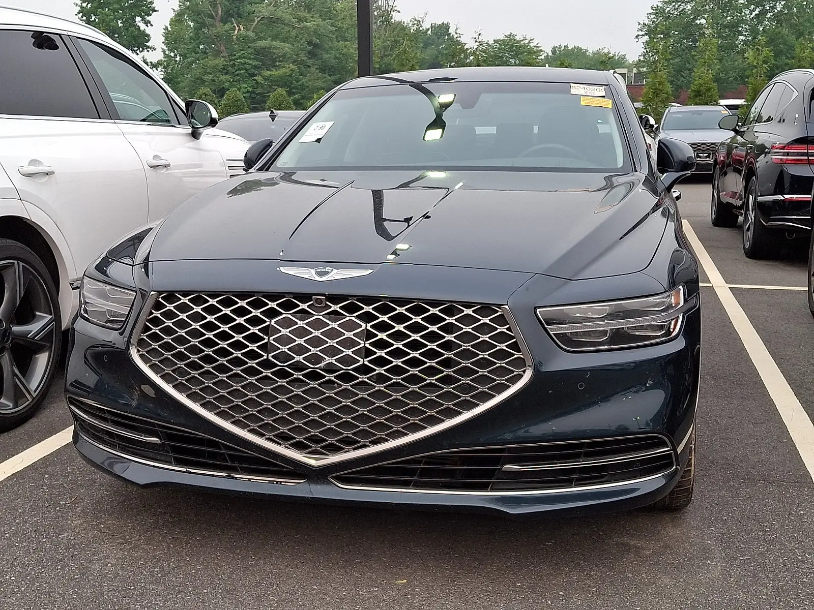 2022 Genesis G90 5.0 Ultimate AWD photo 4