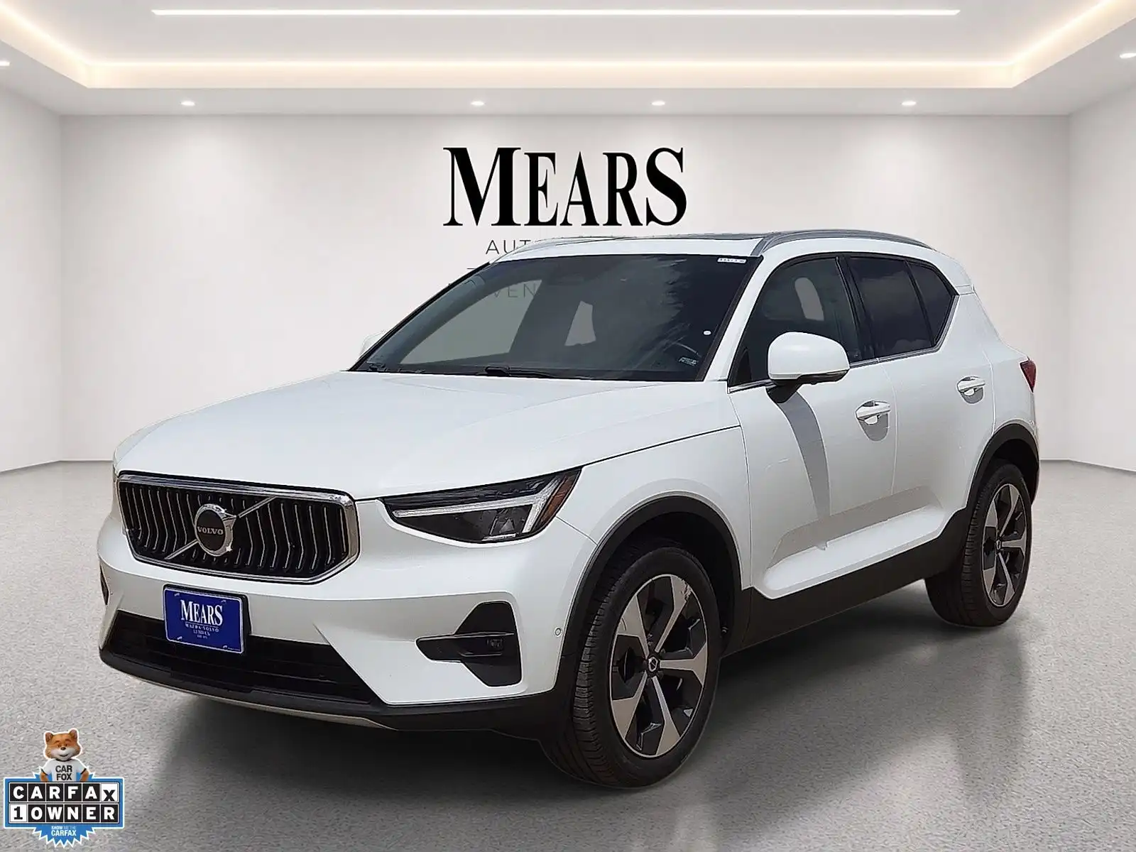 2023 Volvo XC40 B5 Plus Bright AWD's photo