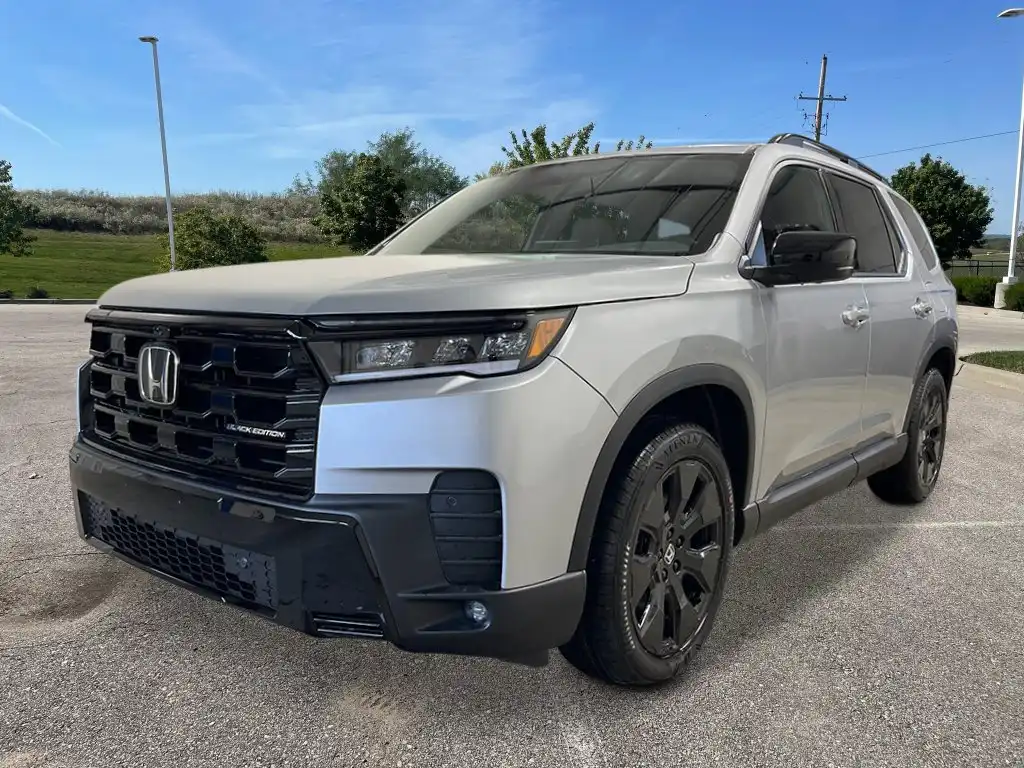 2026 Honda Pilot Black Edition AWD's photo