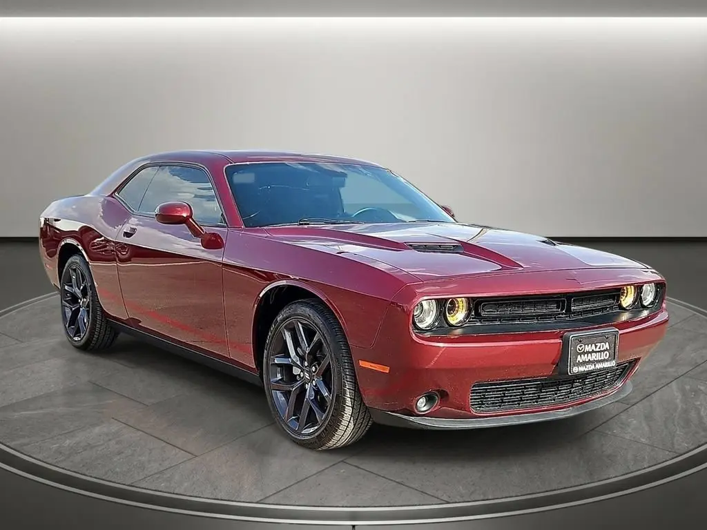 2023 Dodge Challenger SXT Auto photo 4