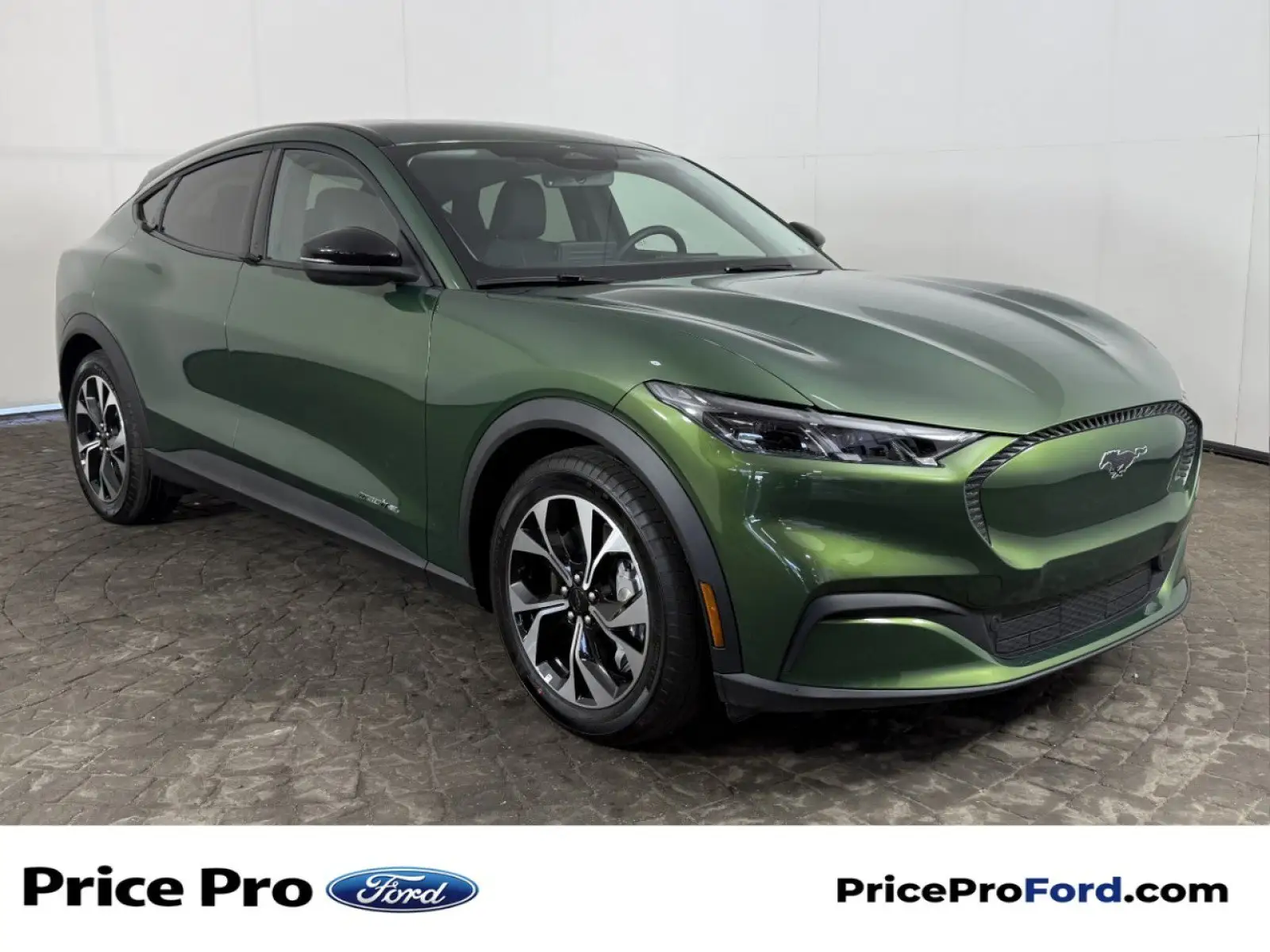 2026 Ford Mustang-Mach-e Select photo 1