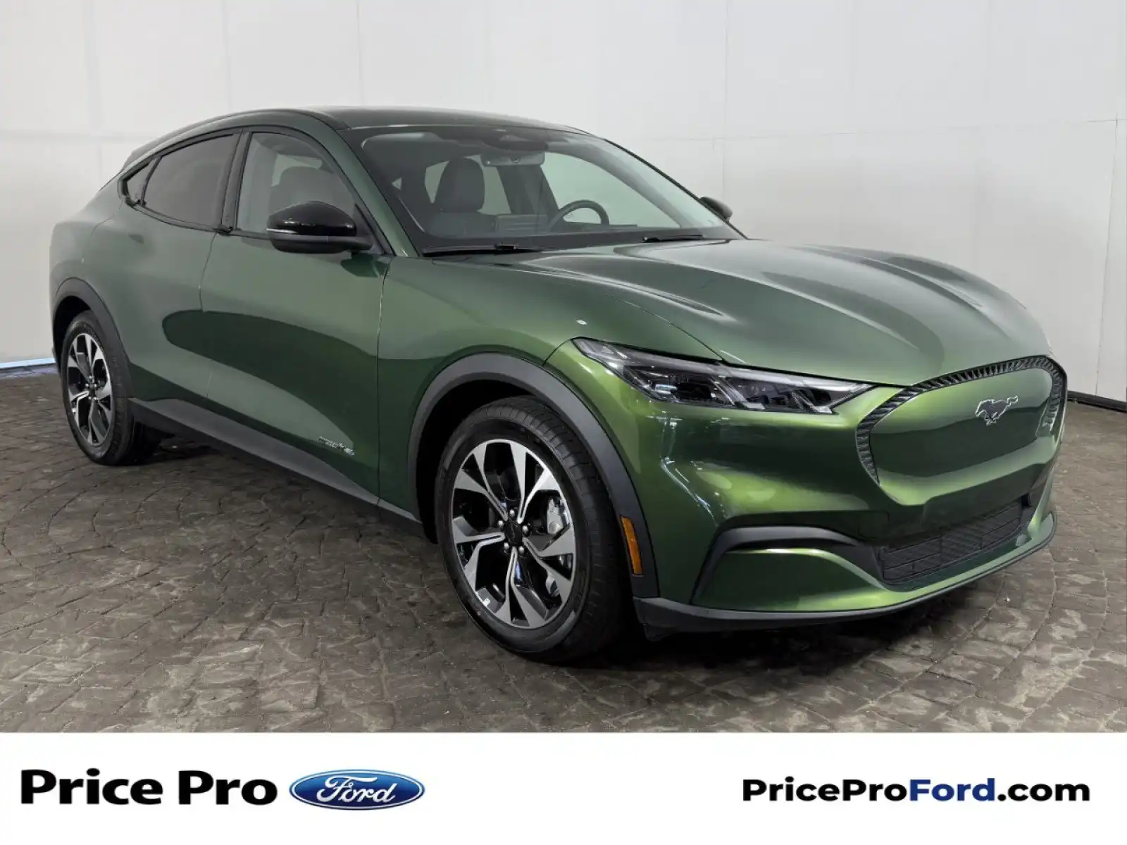 2026 Ford Mustang-Mach-e Select's photo