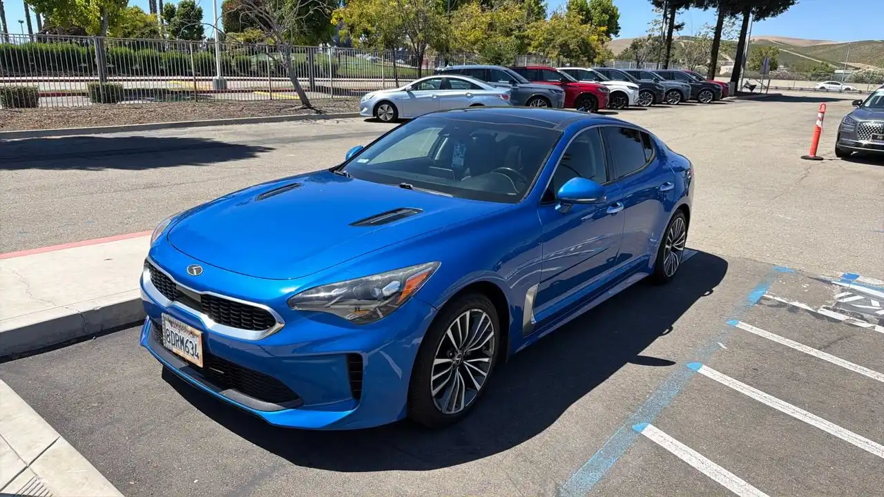 2018 Kia Stinger Premium AWD's photo