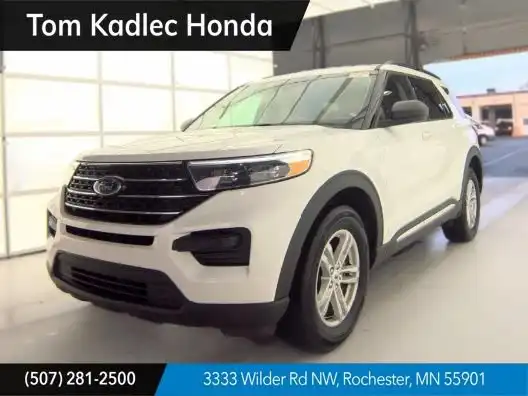 2023 Ford Explorer XLT 4WD's photo