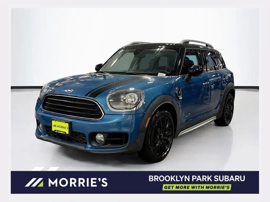 2019 MINI Countryman Cooper S ALL4 Signature's photo