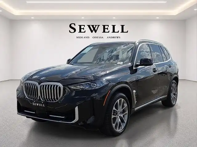 2026 BMW X5 xDrive50e's photo