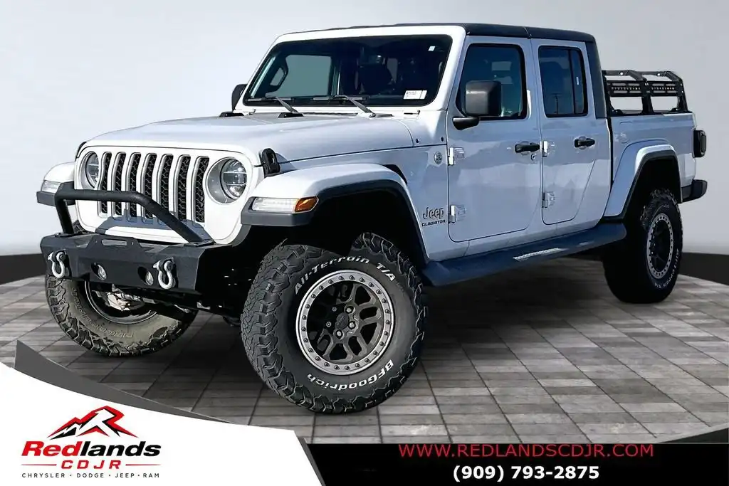 2020 Jeep Gladiator Overland's photo