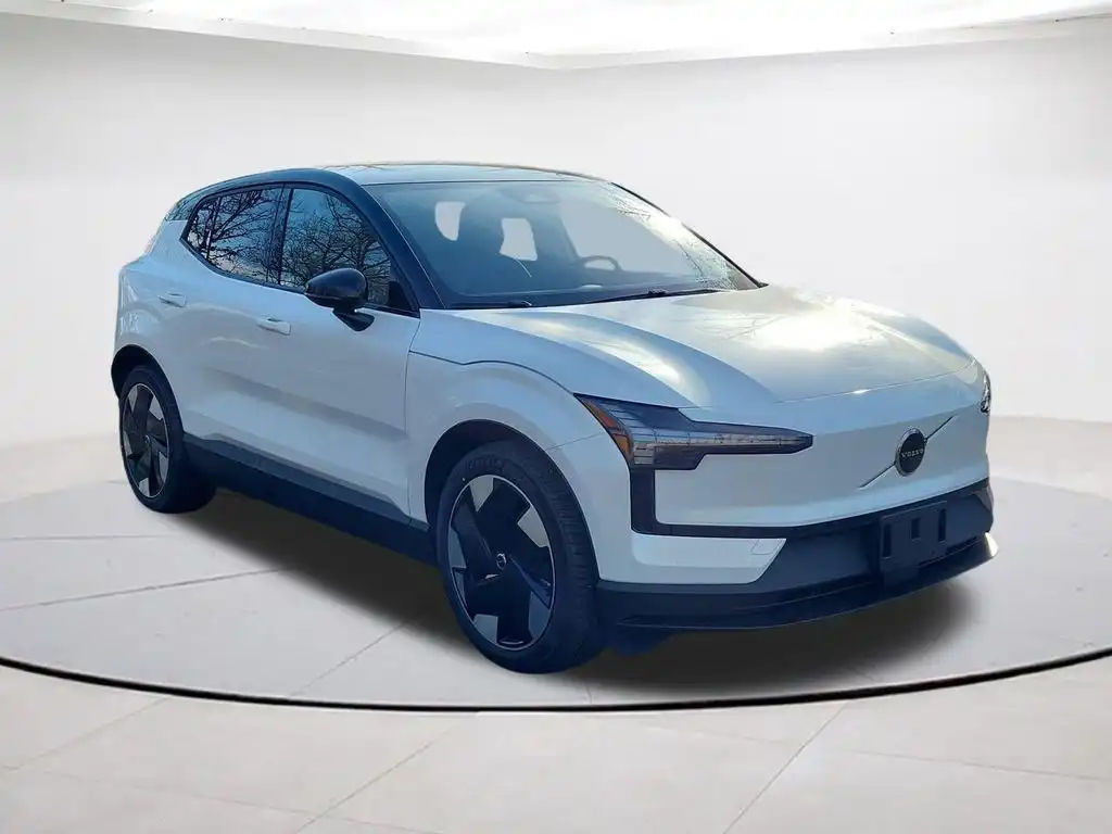 2025 Volvo EX30 Twin Motor Performance Plus's photo