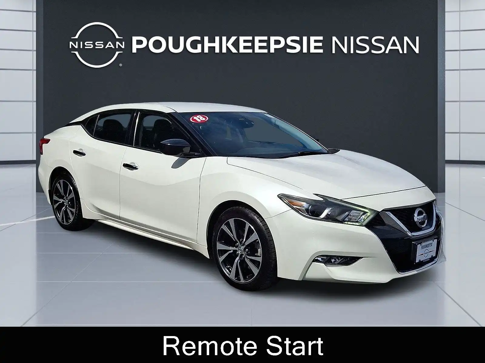 2018 Nissan Maxima S's photo